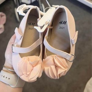 HM 4-5 toddler shoes